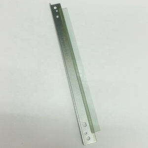 Cuchilla de Limpieza 1338A 5942A para <span class=keywords><strong>Impresora</strong></span> <span class=keywords><strong>HP</strong></span> LaserJet 4200 4250 4300, Cuchilla de Acero Inoxidable de 0.15mm - Product Image 2