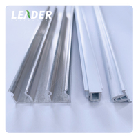Agriculture Serre Système de fixation pour film et tissu Profil de verrouillage en aluminium et clip Richel/Conception autobloquante Casier en PVC