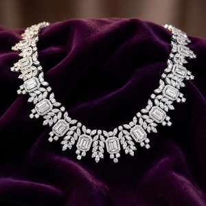 สร้อยคอเพชรทองคำขาวแบบใหม่ล่าสุด ทรงมรกต สี D ธรรมชาติ รับรองโดย GIA เครื่องประดับหรูหราสำหรับงานแต่งงานของผู้หญิง - Product Image 4