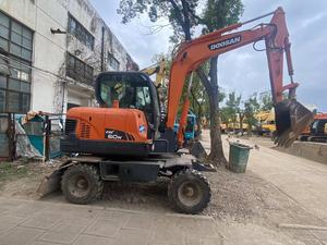 6 Ton Korea Wheel Excavator <b>Used</b> Doosan DX60 Wheel Excavator in Original Painting Secondhand Doosan DX60 Excavator in Low Price - Product Image 4