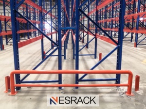 זרוע פלדה כבדה מתלה זקופה מגן מגן מגן מגן בטיחות לשימוש במחסן - Product Image 2