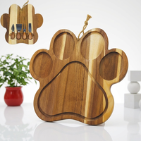 Planche à charcuterie en bois d'acacia en forme de patte de 13,8 pouces et 0,8 pouce d'épaisseur, couteaux à fromage magnétiques (lot de 4) - Cadeau pour les amoureux des animaux