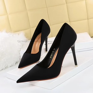 Zapatos de Tacón Alto Rojos con Punta en Pico para Mujer, Stilettos Sexys, Zapatos de Vestir Elegantes para Dama, Ideales para Bodas y Fiestas, Nuevos - Product Image 3