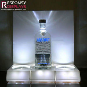 Présentoir acrylique à trois niveaux avec lumière LED pour petits gâteaux Cupcakes Pâtisserie Dessert Vitrine dans la <span class=keywords><strong>boulangerie</strong></span> - Product Image 3