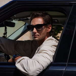 FUUANDA 2025ユニセックスサングラスグラデーションゴールドオレンジホワイトシャッタープルーフUV400偏光都市トレイルランニング眼鏡カラフル - Product Image 1