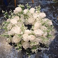 Couronne rose fleurs pièce maîtresse fleurs décoratives événement mariage décor mariage Galrand couronne Table pièces centrales décor fleur