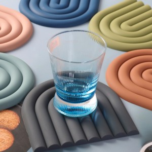 Sous-verre en silicone arc-en-ciel 2026, sous-verre en silicone souple pour canapé, support anti-déversement pour tasse, sous-verre pour boisson, sous-verre en silicone pour canapé - Product Image 3