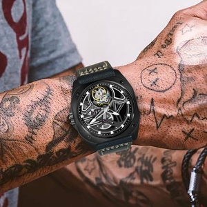 นาฬิกาข้อมือผู้ชาย ระบบตูร์บิญอง กลไกจักรกล รุ่นใหม่ล่าสุดจากโรงงานผู้ผลิต (OEM) สายหนัง ดีไซน์หรูหรา เรืองแสง เหมาะสำหรับนักธุรกิจ - Product Image 6