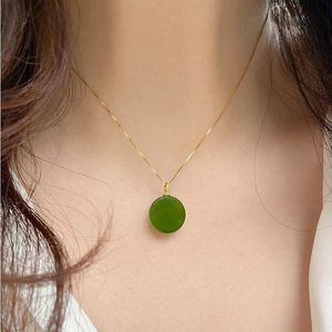 Hetian <span class=keywords><strong>jade</strong></span> jaspe <span class=keywords><strong>pendentif</strong></span> pièce ronde <span class=keywords><strong>jade</strong></span> <span class=keywords><strong>pendentif</strong></span> or incrusté jaspe pilule petit <span class=keywords><strong>jade</strong></span> <span class=keywords><strong>pendentif</strong></span> jaspe collier - Product Image 4
