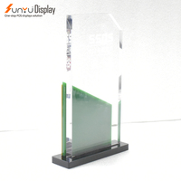 Présentoir de trophée de formes diverses de taille personnalisée de conception libre en gros présentoir de trophée en plexiglas transparent durable
