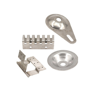 Crochets photovoltaïques en acier inoxydable, pièces estampées pour système de montage solaire, taille et spécifications personnalisables - Product Image 1