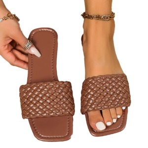 Wholesale Pu Flip - Flops Slippers - Soft and Comfortable, Slides Slippers for Summer Beach - Product Image 5