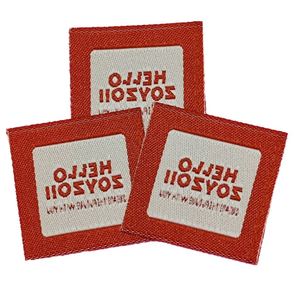 Vente en gros directe usine : Écussons brodés et étiquettes tissées personnalisés en polyester pour vêtements, faible MOQ, nouvelle technologie de transfert thermique - Product Image 1