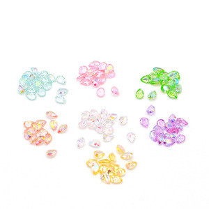 Strass en résine AB en forme de goutte d'eau 5x7mm à dos plat, décorations irisées pour nail art - Product Image 5