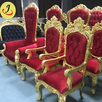 Fauteuils de luxe antiques de style trône royal avec structure en fibre de verre pour appartement, salon et usage extérieur