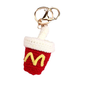Großhandel Niedlicher Amigurumi Schlüsselanhänger Milchtee-Tasse Weicher PP-Baumwoll-Fell Maßgefertigter Häkel-Charm für Geschenkeläden und Souvenirs - Product Image 2