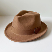 Nouveau Chapeau Fedora Homme à Bord Court Tendance, Personnalisable avec Broderie, Impression de Logo, Ruban, Vente en Gros, Polyester/Coton, Formel, Unisexe