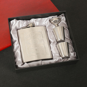 Botella de Licor Portátil de Acero Inoxidable Personalizada al por Mayor, Vaso de Chupito de 7oz/8oz, Set de Vasos de Viaje - Product Image 4
