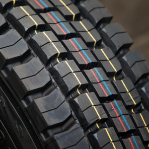 Neumáticos Chinos Nuevos, Precio de Neumáticos Hawkway TBR Sin Cámara 295/80R22.5, Neumático para Camión, 3 Años de Garantía - Product Image 3