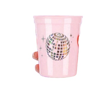 Vasos Reutilizables de Plástico de 16 oz para Despedida de Soltera, Ideales para Fiestas con Temática Disco - Product Image 4
