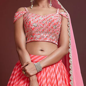 Moderno Anarkali Lehenga Choli suave Flowy Georgette patrones de rayas diagonales Zari lentejuelas bordado impresión Digital fiesta India - Product Image 1