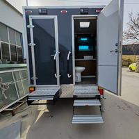 Remorque mobile de salle de douche de toilette portative moderne de bureau et de magasin avec l'acier et le panneau "sandwich" pour des immeubles de bureaux