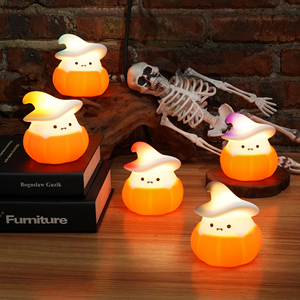 โคมไฟ LED แบบ USB สำหรับวันฮาโลวีน ชาร์จไฟได้ ใช้เป็นไฟกลางคืนสำหรับเด็ก พร้อมสวิตช์ควบคุมการใช้งานในห้องนอน - Product Image 1