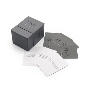 Cartes de jeu personnalisées de haute qualité, imprimées par un fabricant, pour des jeux de conversation personnalisés entre amis et en groupe - Product Image 1