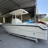 Catamaran de pêche à double coque en FRP de 0,8 m, aileron central, bateau à console centrale personnalisé