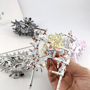 Pinzas de pelo de Metal alienígena coloridas de 11cm para <span class=keywords><strong>mujer</strong></span> y Niña Y2K, pinza para el pelo de cangrejo de concha, accesorios para el cabello - Product Image 5