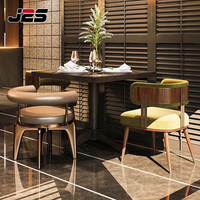 Mobilier de restaurant industriel J2S, sièges en cuir commerciaux, table et chaises en bois, projets de design d'intérieur d'hôtel sur mesure
