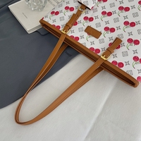 Sac fourre-tout d'été en PU et polyester souple, grande capacité, style nouveau, imprimé cerises, fermeture éclair, pour le commerce international