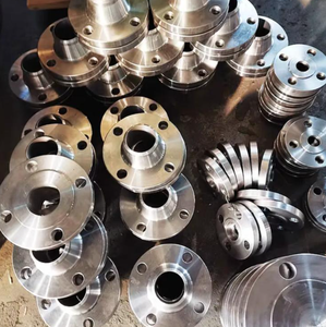 Brides aveugles non standard: conception sur mesure pour les récipients sous pression, les dessus de réservoir et les exigences d'étanchéité spécialisées - Product Image 2