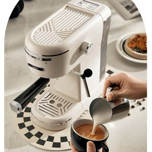 Machine à expresso Midea 1,8 L semi-automatique avec mousseur à lait, couleur blanc sel de mer - Product Image 2