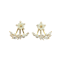 Boucles d'oreilles stylées à motif géométrique en coquillage plaqué or pour dames Bijoux personnalisés à la mode pour cadeaux