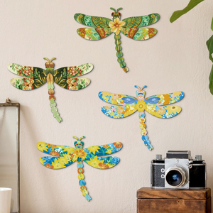 Set di targhe in metallo a forma di libellula colorata, insegne in metallo fantasiose per decorazione da parete del giardino - Product Image 1
