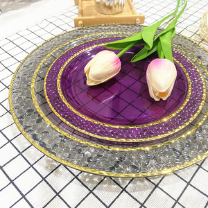 Ensemble d'assiettes de tasse de <span class=keywords><strong>vin</strong></span> clair noir vaisselle de luxe ensembles d'assiettes dorées et noires vaisselle ensemble d'assiettes en cristal pour Restaurant - Product Image 6