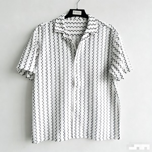<span class=keywords><strong>Camisa</strong></span> de Moda de Manga Corta con <span class=keywords><strong>Rayas</strong></span> Blancas/<span class=keywords><strong>Negras</strong></span> para <span class=keywords><strong>Hombre</strong></span> - Product Image 2