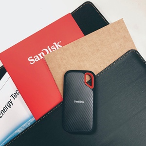 SSD portable 1 To - jusqu'à 1050 Mo/s, USB 3.2 Gen 2 - Disque SSD externe - SDSSDE61-1T00-G25 SDSSDE61-1T00-G25 Ssd 1 To Usb - Product Image 5