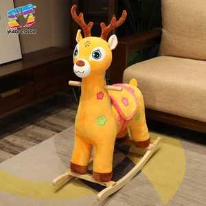 Cavallo a dondolo in peluche per bambini, <span class=keywords><strong>unicorno</strong></span> con corno glitterato, maniglie in legno e sella viola, morbido giocattolo da dondolare per <span class=keywords><strong>cameretta</strong></span> - Product Image 4
