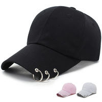 Gorra de béisbol de 6 paneles de mezclilla desgastada con anillos metálicos, unisex, estilo retro urbano, gorra de alto rendimiento, hip hop atrevido, snapback común