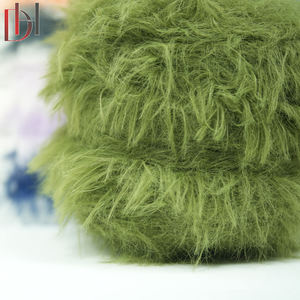 100% ナイロンフェイクファーヤーン8cmパイル高強度染め & 派手なパターンかぎ針編み & 織り服の装飾 - Product Image 4