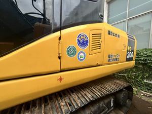 รถขุดตีนตะขาบมือสอง KOMATSU PC200 จากญี่ปุ่น ขายดี รถก่อสร้างมือสอง งานหนัก 20 ตัน บุ้งกี๋ขุดสีเหลือง - Product Image 3