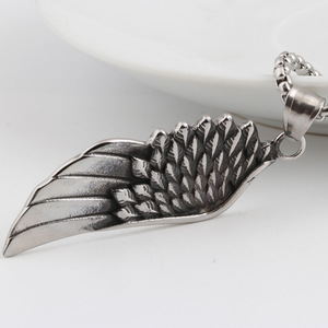 Colgante de acero inoxidable con forma de ala de ángel, collar de moda de 18mm para mujer, regalo - Product Image 4