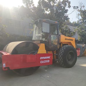 รถบดถนนแบบสั่นสะเทือน Dynapac CA251D มือสอง สภาพดี เครื่องยนต์ดีเซล Cummins สำหรับงานก่อสร้าง - Product Image 2