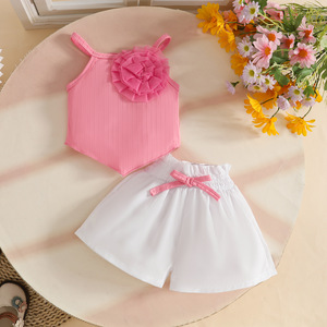 Set di <span class=keywords><strong>Abbigliamento</strong></span> Estivo per <span class=keywords><strong>Bambina</strong></span> 0-3 <span class=keywords><strong>Anni</strong></span>, Top Floreale Senza Maniche con Bretelle Singole a V + Pantaloncini - Product Image 2