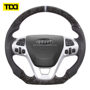 Volante de Fibra de Carbono Real TDD Compatible con Ford Explorer 2011-2019 Taurus 2013-2019 - Product Image 1
