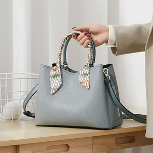 Bolsos de Mano de Cuero Genuino para Mujer, al por Mayor en China, Bolso Tote Clásico de Lujo Azul, de Gran Capacidad, con Asa Superior, Portátil, con Pañuelo - Product Image 2