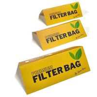 Étiquettes suspendues personnalisées en carton plié avec impression couleur CMJN de haute qualité pour emballages de produits
