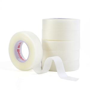 ยูเวลล์ เทปผ่าตัด 1.25x910 ซม. ระบายอากาศได้ ไม่ทอ ติดแน่น เกรดทางการแพทย์ สีขาวด้าน - Product Image 1